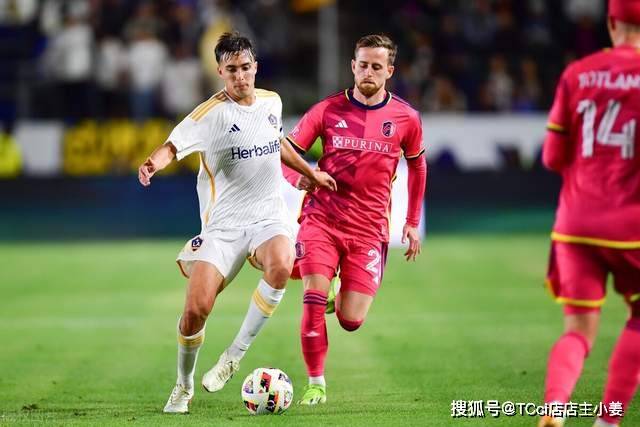 梅西生涯第6次出战世界杯 阿根廷队征召17名冠军成员